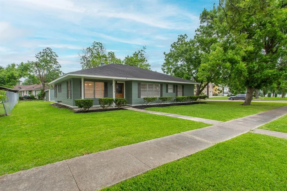 Unit for sale at 2306 Florida Street, Baytown, TX 77520