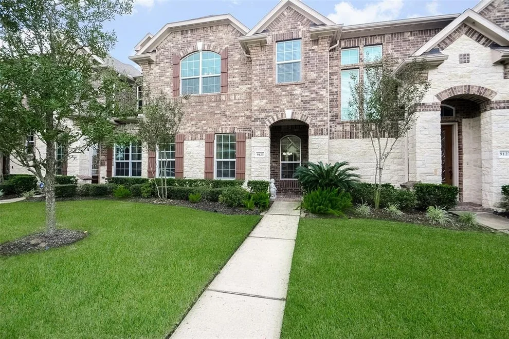 Unit for sale at 9123 Solvista Pass Lane, Houston, TX 77070
