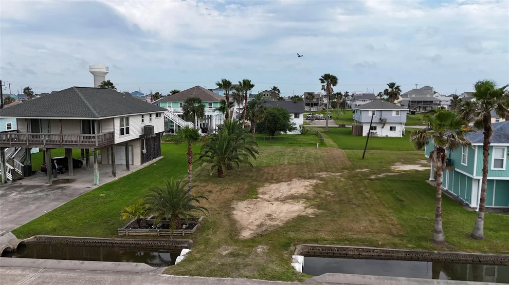 Unit for sale at 16619 Jolly Roger, Jamaica Beach, TX 77554