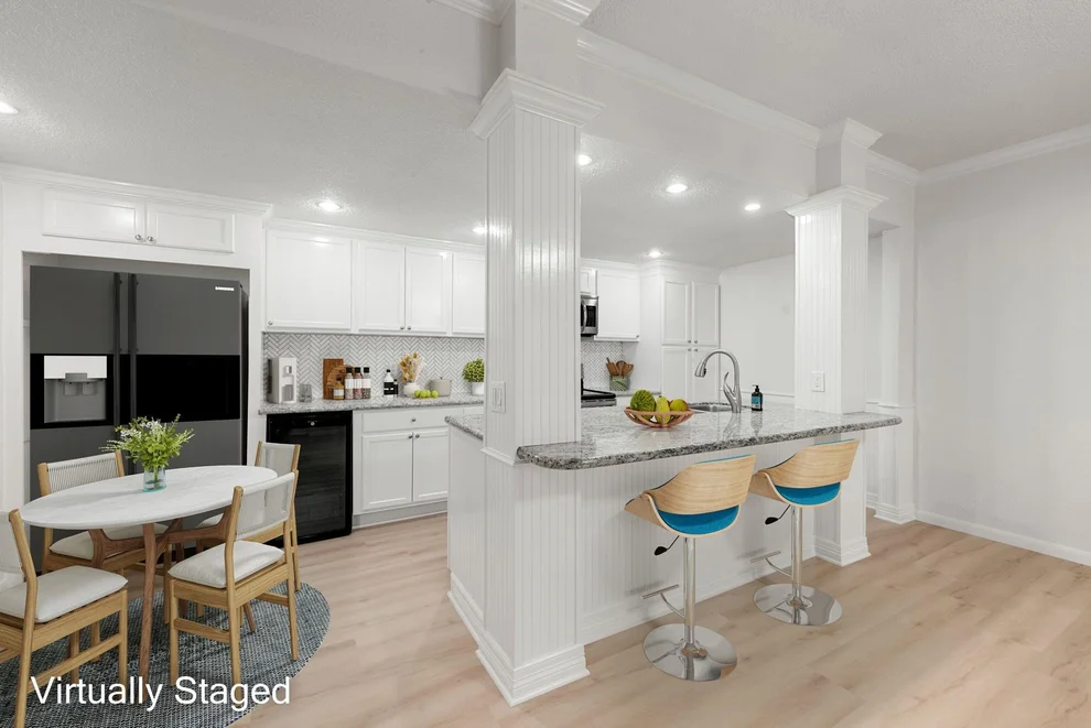 Unit for sale at 5711 Sugar Hill Drive, Houston, TX 77057