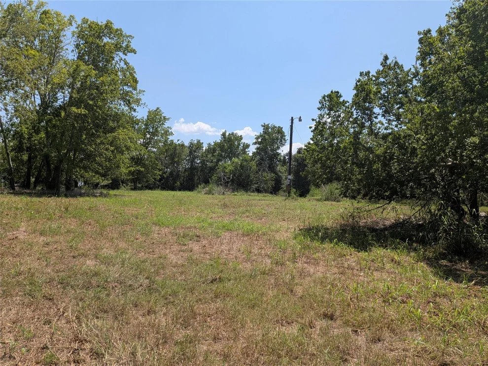 Unit for sale at 18320 Sweed Road, Washington, TX 77880