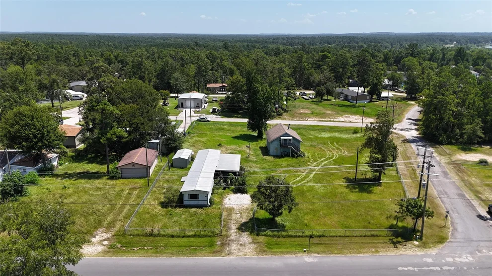Unit for sale at 137 White Oak, Onalaska, TX 77360