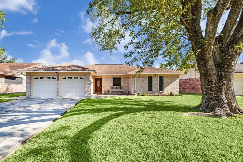 Unit for sale at 13919 Lantern Lane, Houston, TX 77015