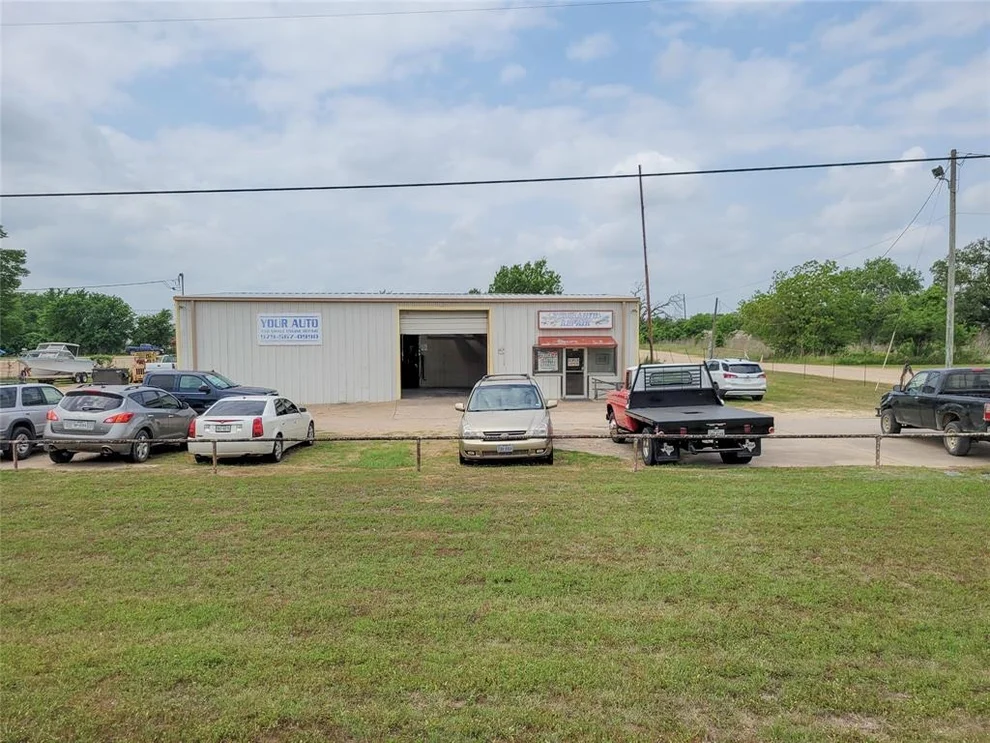 Unit for sale at 1760 State Highway 36 S, Caldwell, TX 77836