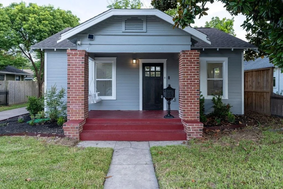 Unit for sale at 1020 E 16th Street, Houston, TX 77009