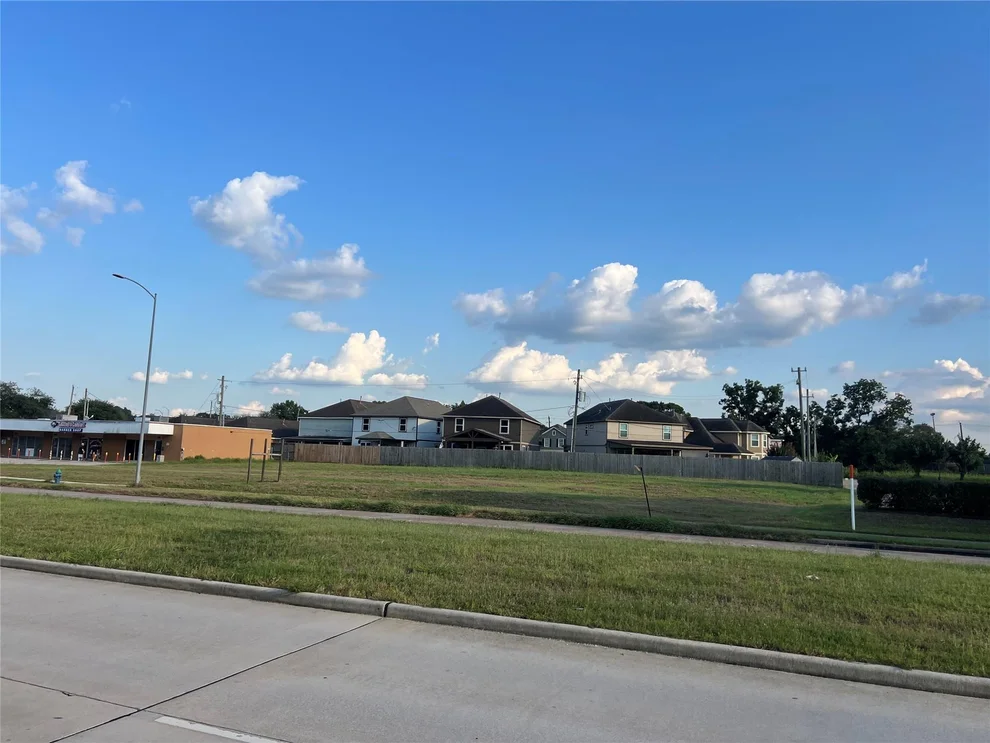 Unit for sale at 0 Fuqua Ct, Houston, TX 77075