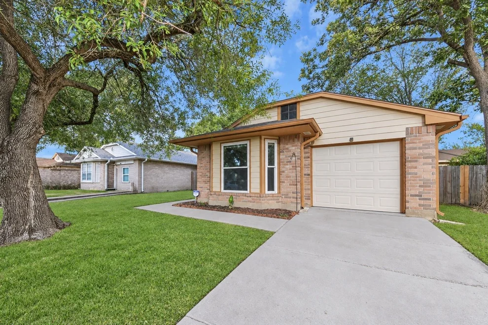 Unit for sale at 6715 Bluebottle Lane, Katy, TX 77449