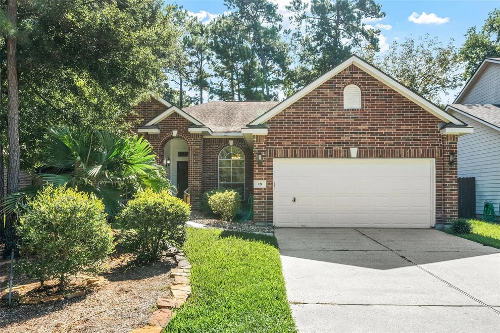 Unit for sale at 18 Hidden Meadow Drive, The Woodlands, TX 77382
