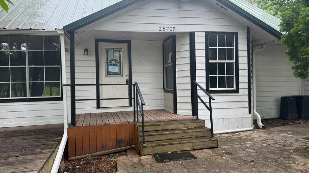 Unit for sale at 25725 Dogwood Lane, Cleveland, TX 77328