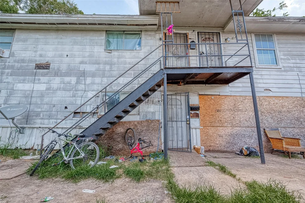 Unit for sale at 3113 1/2 Anita Street, Houston, TX 77004