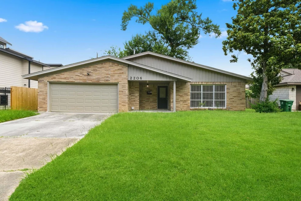 Unit for sale at 2206 Ansbury Drive, Houston, TX 77018
