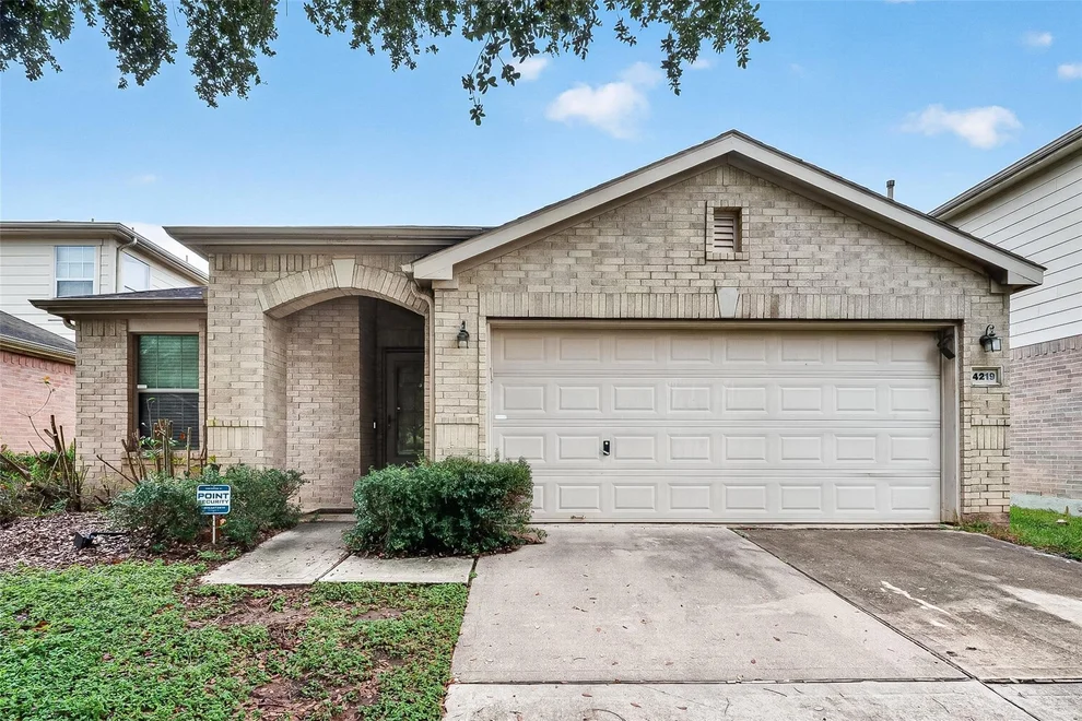 Unit for sale at 4219 Mineral Haven Drive, Houston, TX 77048