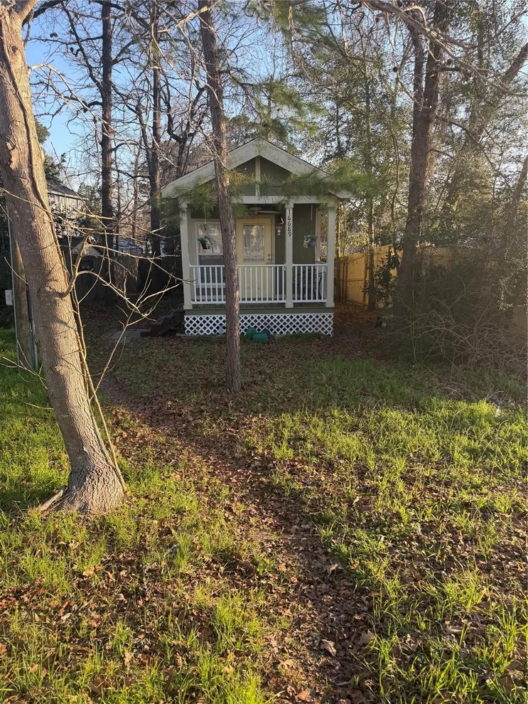Unit for sale at 16689 E Lynbrook, Montgomery, TX 77316