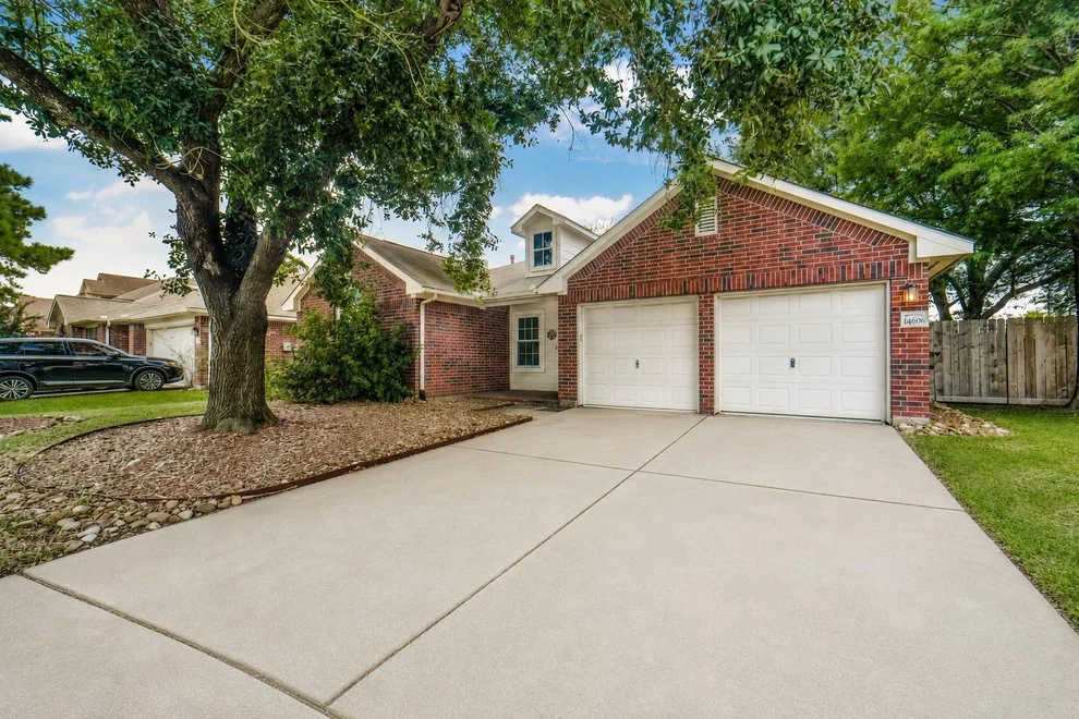 Unit for sale at 14606 Vaughnville Drive, Houston, TX 77084
