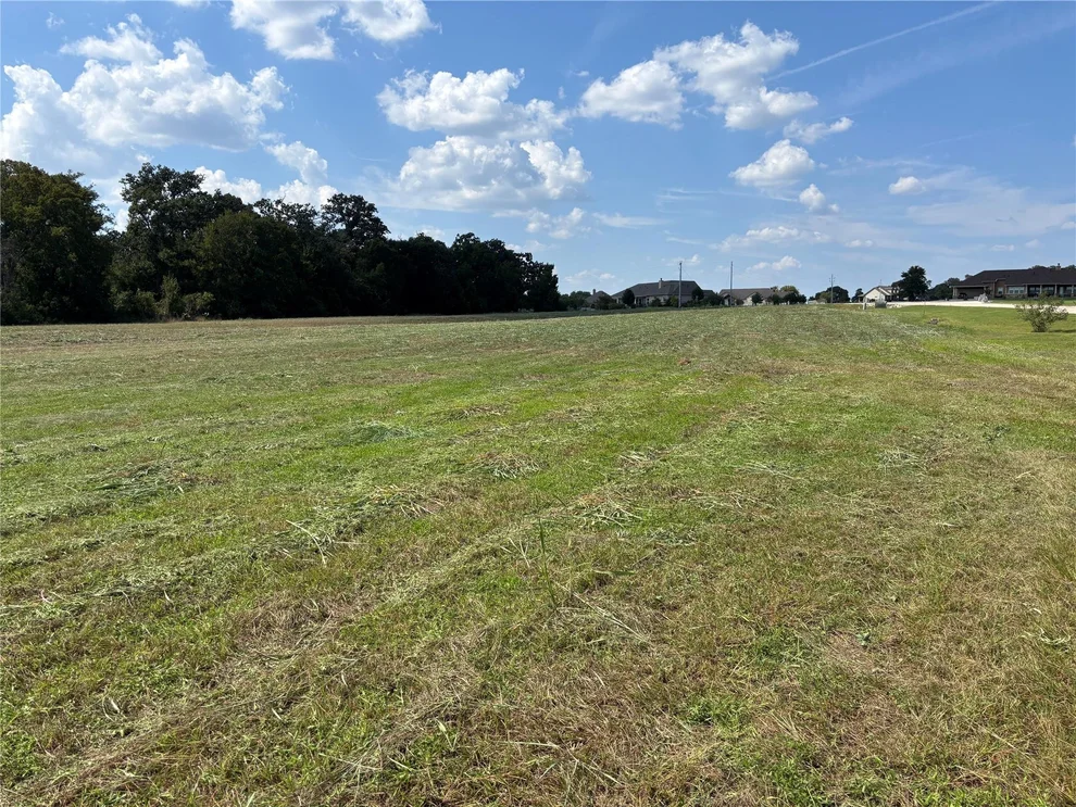 Unit for sale at 3903 Counsil Lane, Brenham, TX 77833