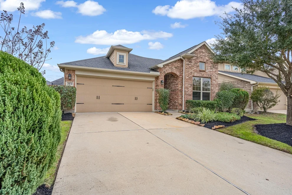 Unit for sale at 29131 Crystal Rose Lane, Fulshear, TX 77441