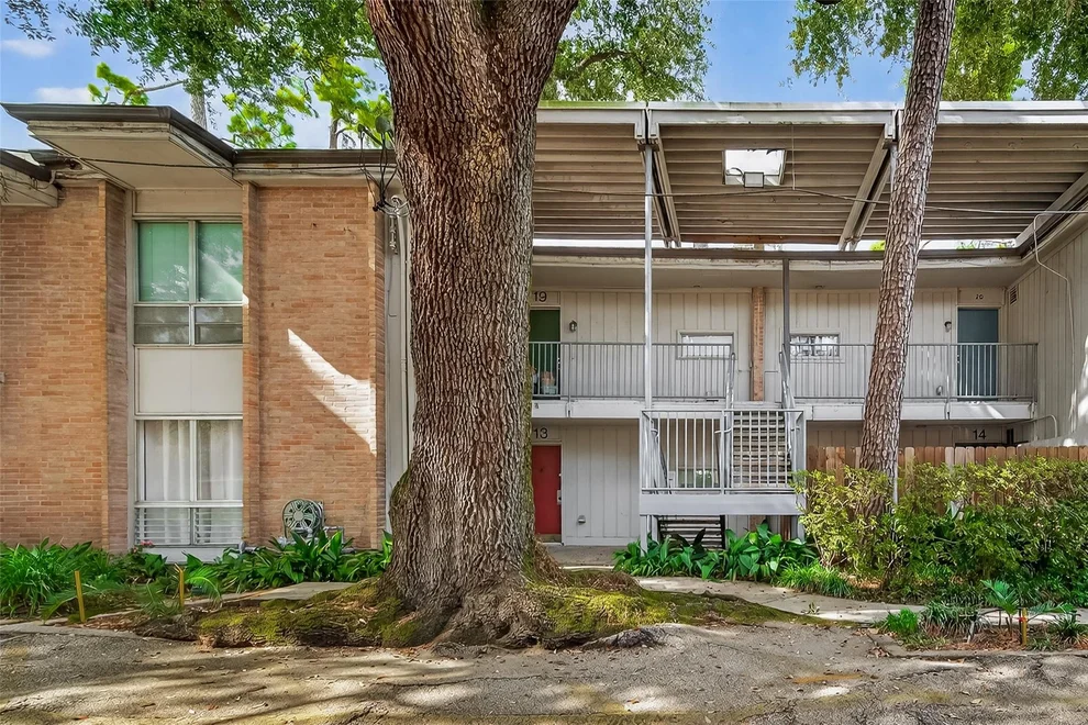 Unit for sale at 8211 Katy Freeway, Houston, TX 77024