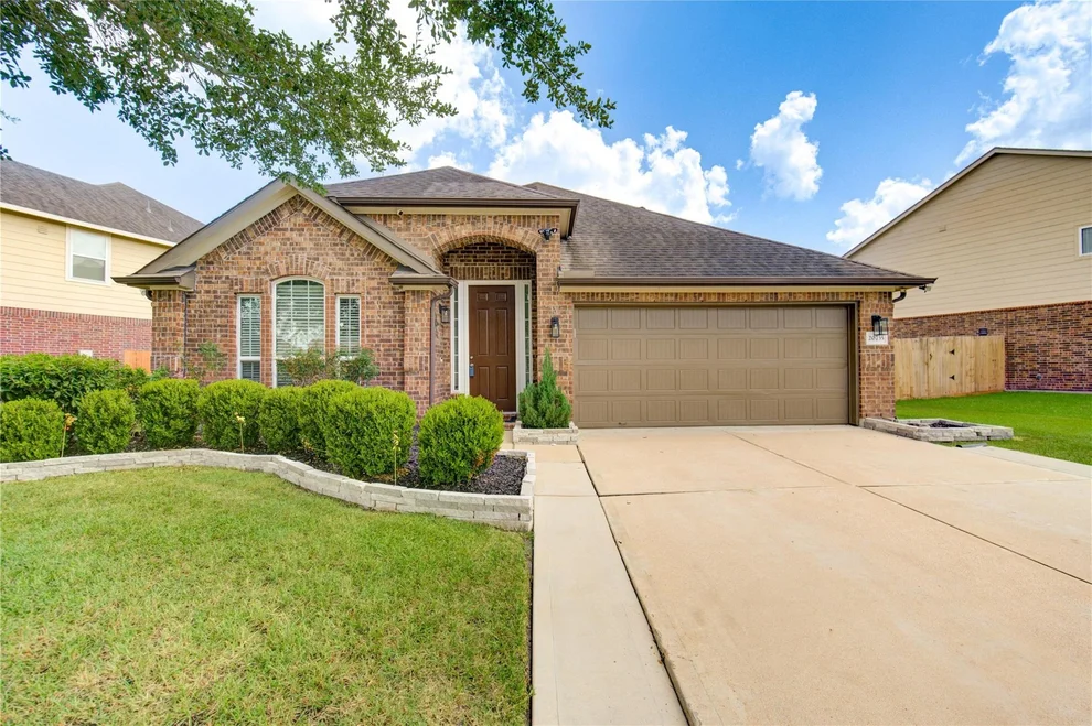 Unit for sale at 20735 Bandrock Terrace, Richmond, TX 77407