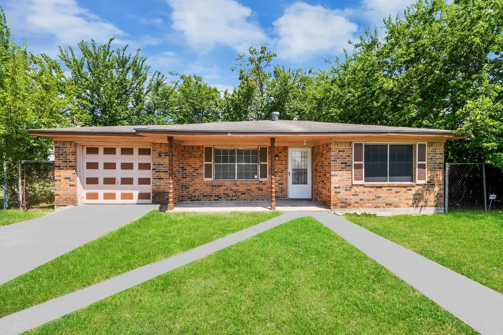 Unit for sale at 4425 Sumpter Street, Houston, TX 77020