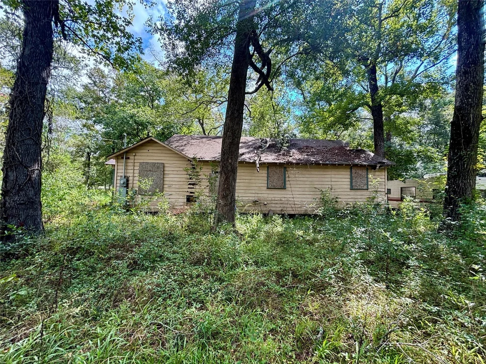 Unit for sale at 8560 County Line Road, Willis, TX 77378