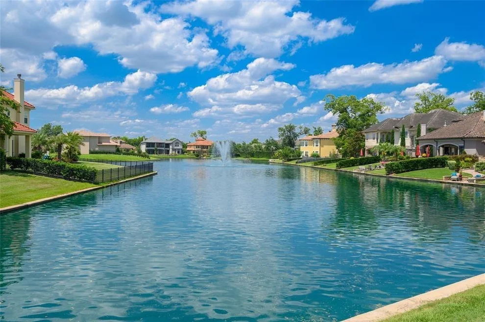 Unit for sale at 1011 Wavecrest, Richmond, TX 77469