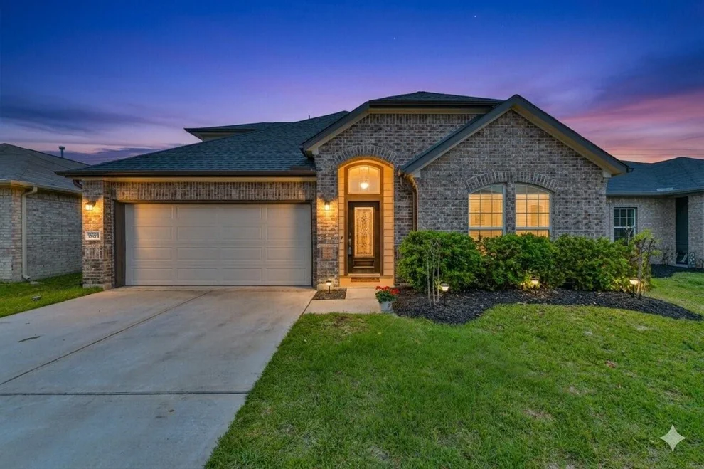 Unit for sale at 4623 Painted Bunting Lane, Baytown, TX 77521