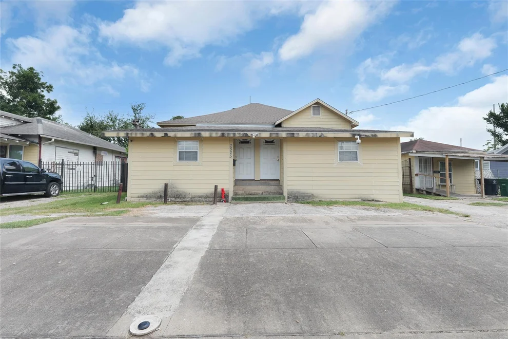 Unit for sale at 7525 Canal Street, Houston, TX 77012