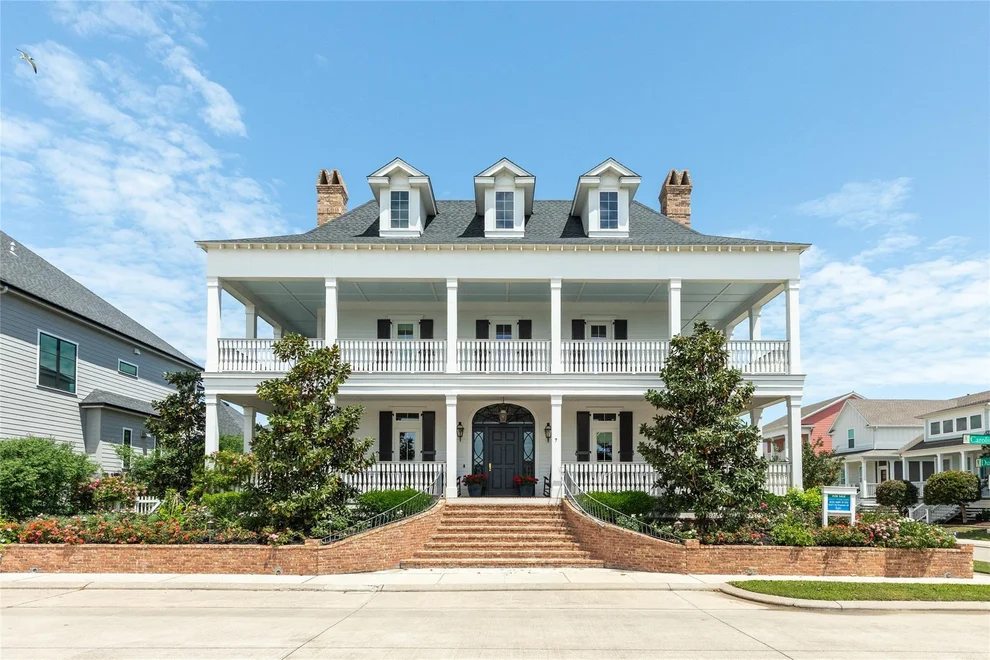 Unit for sale at 7 Caroline Street, Galveston, TX 77554