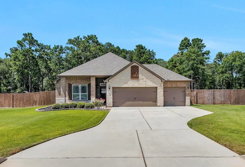 Unit for sale at 16057 Deer Pines Drive, Conroe, TX 77303