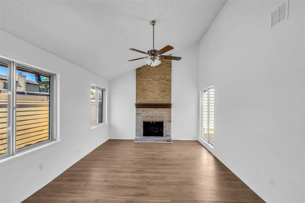 Unit for sale at 10387 Huntington Place Drive, Houston, TX 77099