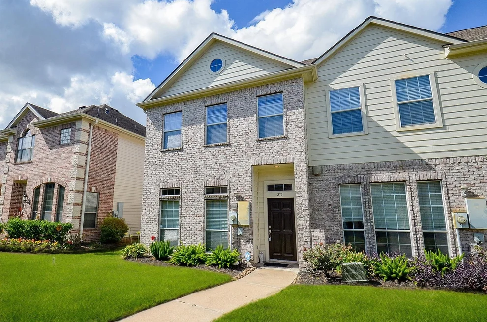 Unit for sale at 2711 Windy Thicket Lane, Houston, TX 77082