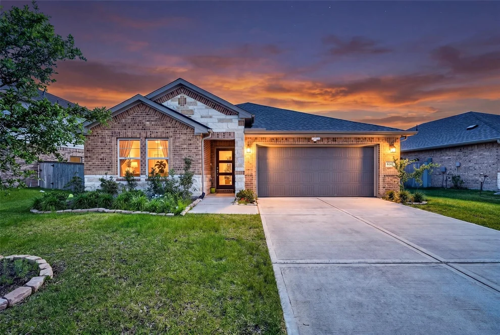Unit for sale at 6342 Buffalo Bend Lane, Richmond, TX 77469