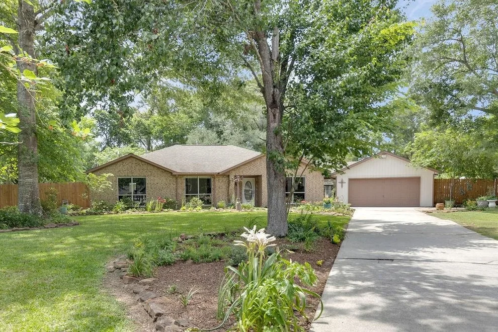 Unit for sale at 24930 Plantation Estates Avenue, Porter, TX 77365