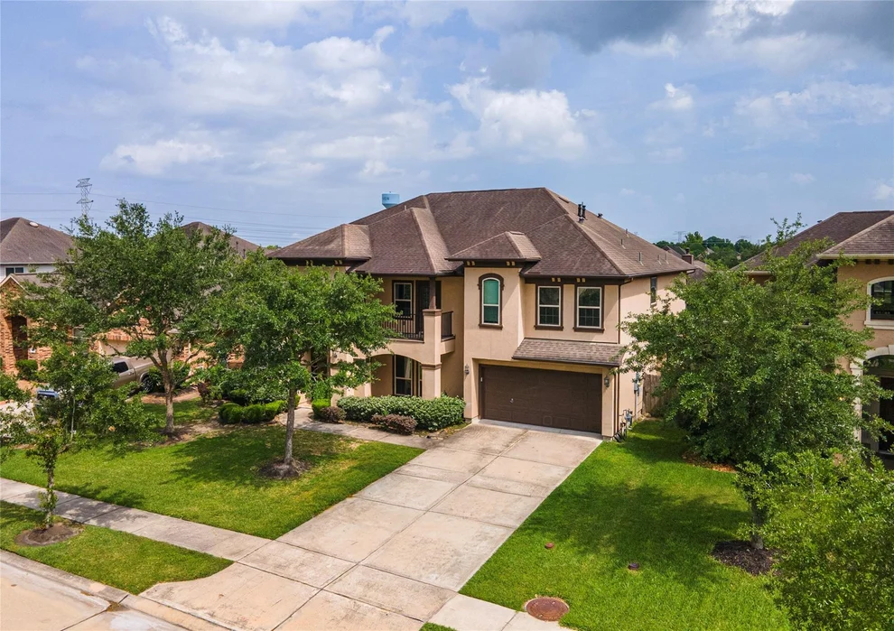 Unit for sale at 4822 Isla Canela Lane, League City, TX 77573