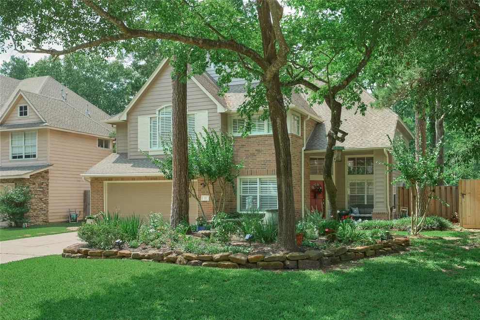 Unit for sale at 55 E Greywing Circle, The Woodlands, TX 77382