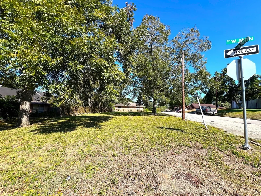 Unit for sale at 00 Lockett Street, Brenham, TX 77833