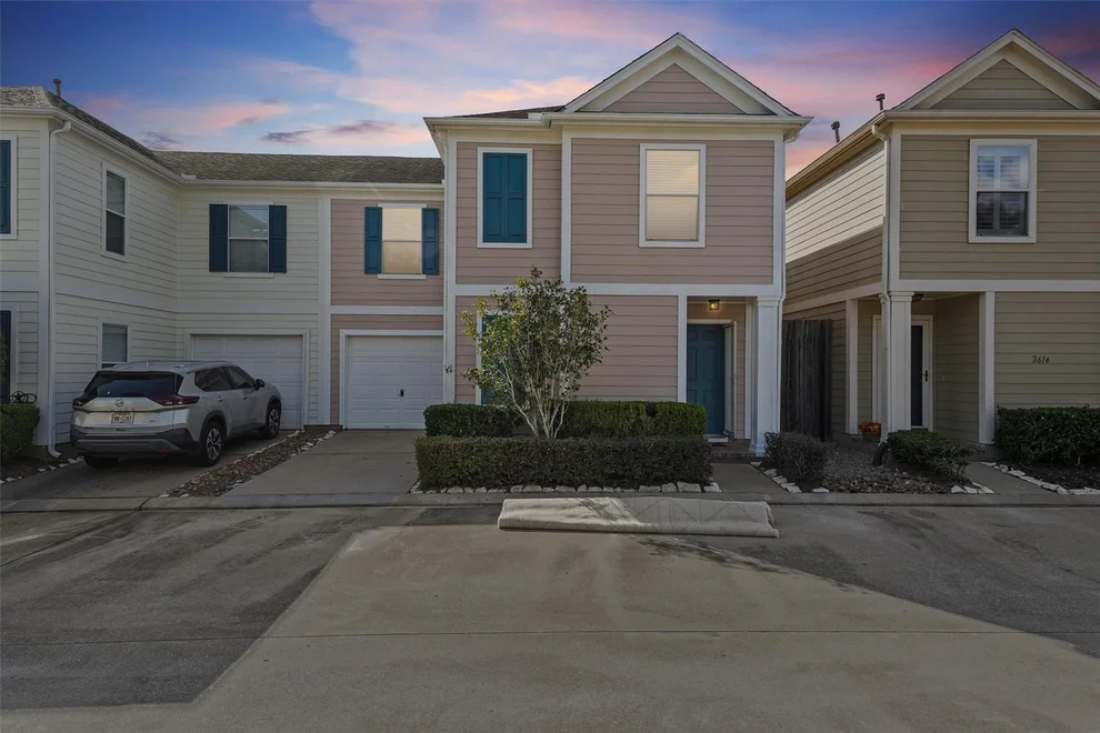 Unit for sale at 2618 Woodridge Manor Drive, Houston, TX 77087