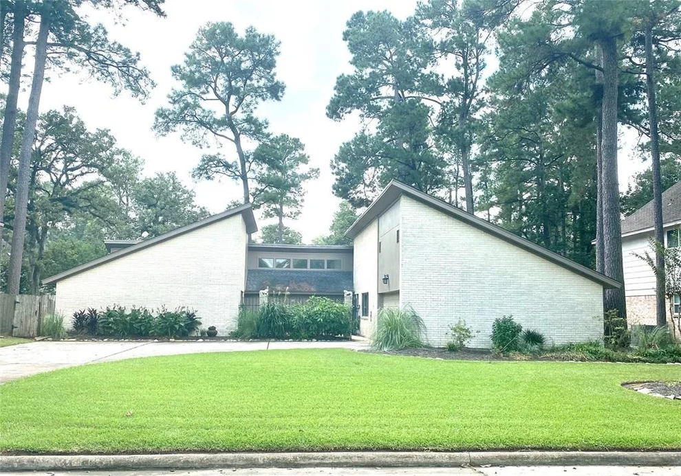 Unit for sale at 11519 Primwood Drive, Houston, TX 77070