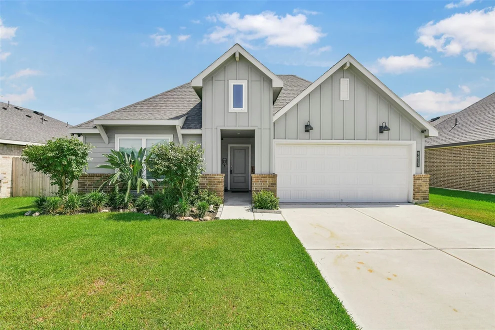 Unit for sale at 9621 Wall Street, Texas City, TX 77591
