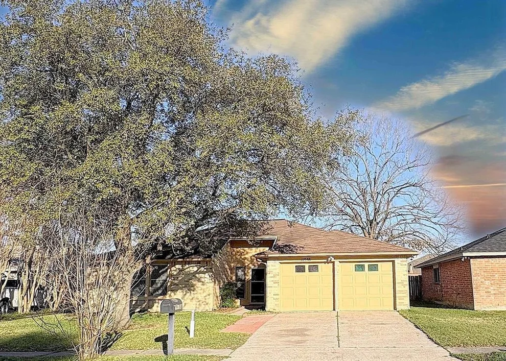 Unit for sale at 11958 Loveland Pass Drive, Houston, TX 77067