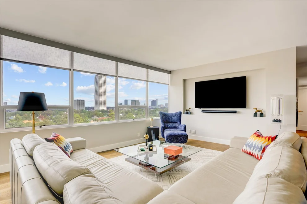 Unit for sale at 2701 Westheimer Road, Houston, TX 77098
