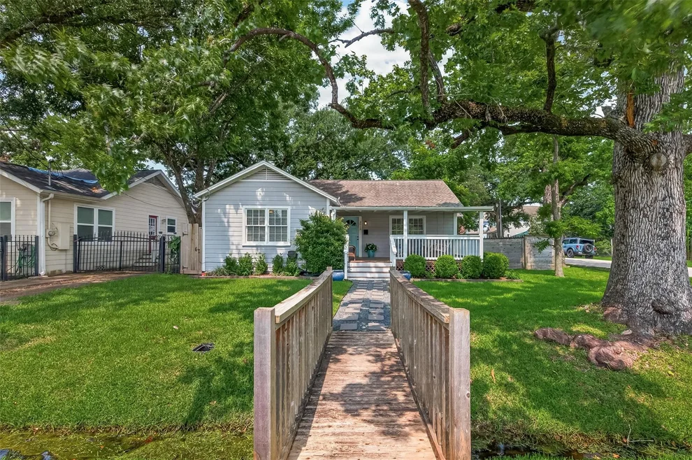 Unit for sale at 2019 Gostick Street, Houston, TX 77008