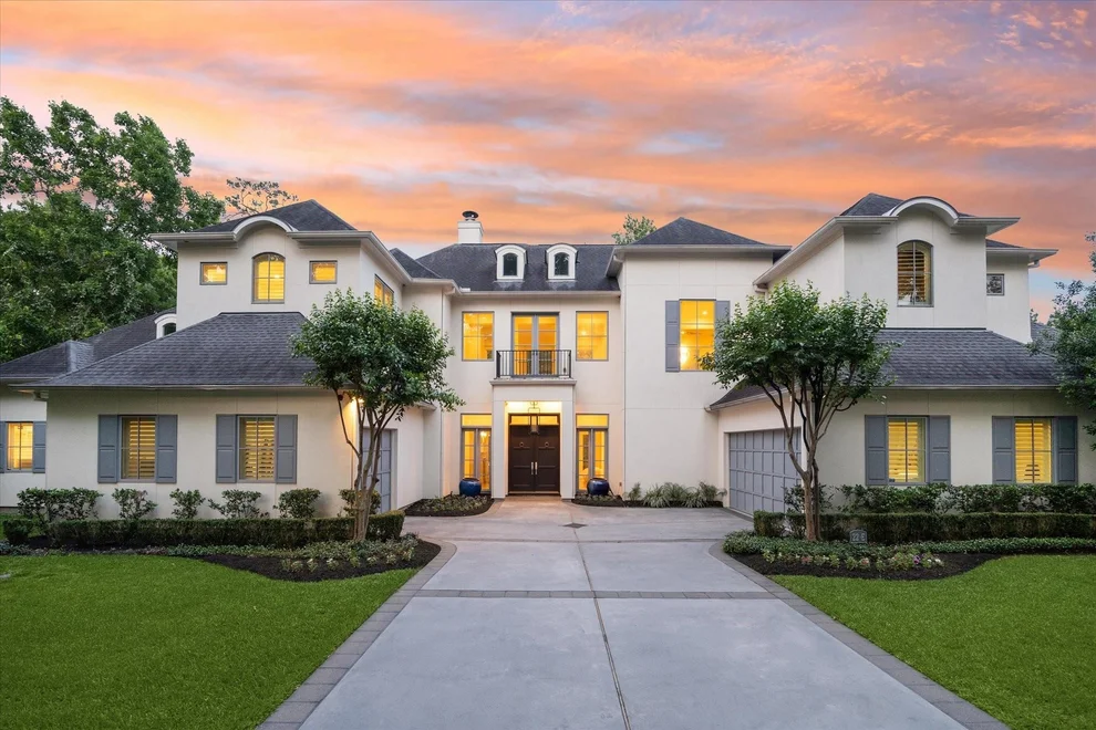 Unit for sale at 22 E Shady Lane, Houston, TX 77063