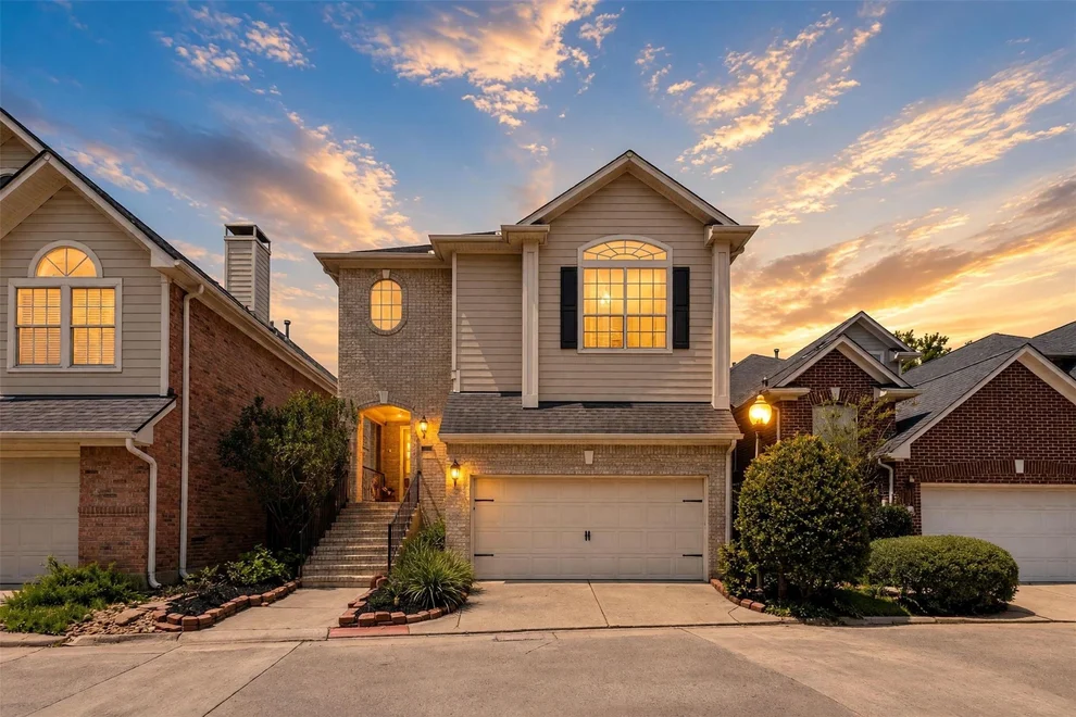 Unit for sale at 12819 Kingsbridge Lane, Houston, TX 77077