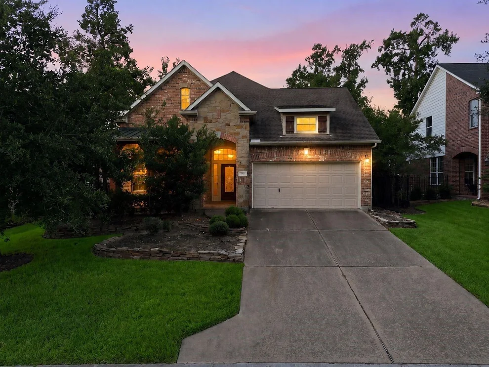 Unit for sale at 55 Granite Path Pl, The Woodlands, TX 77389