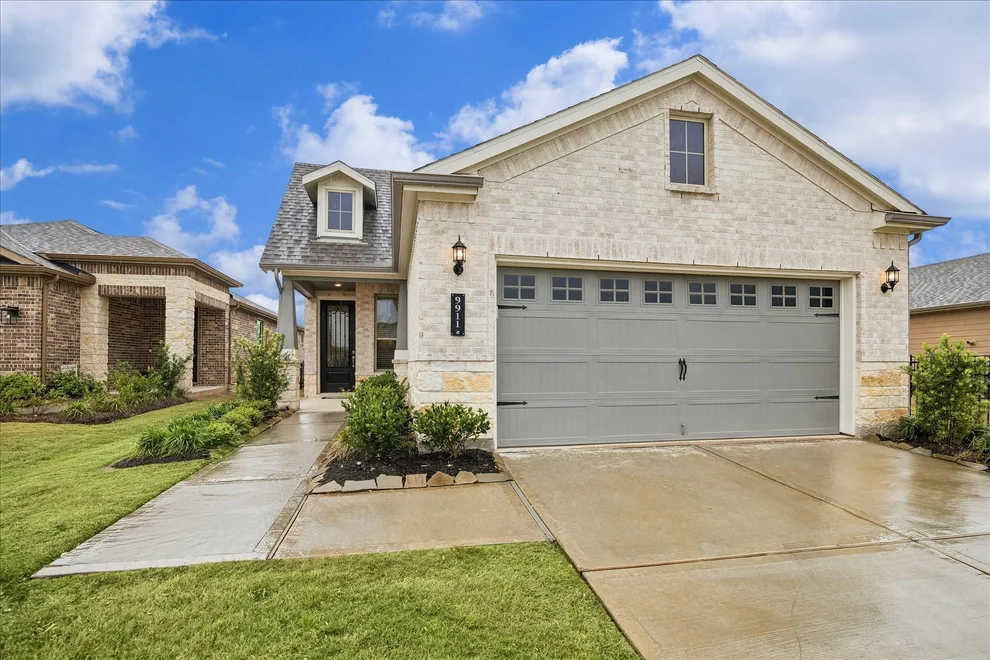 Unit for sale at 9911 Monarch Landing Cove, Willis, TX 77318