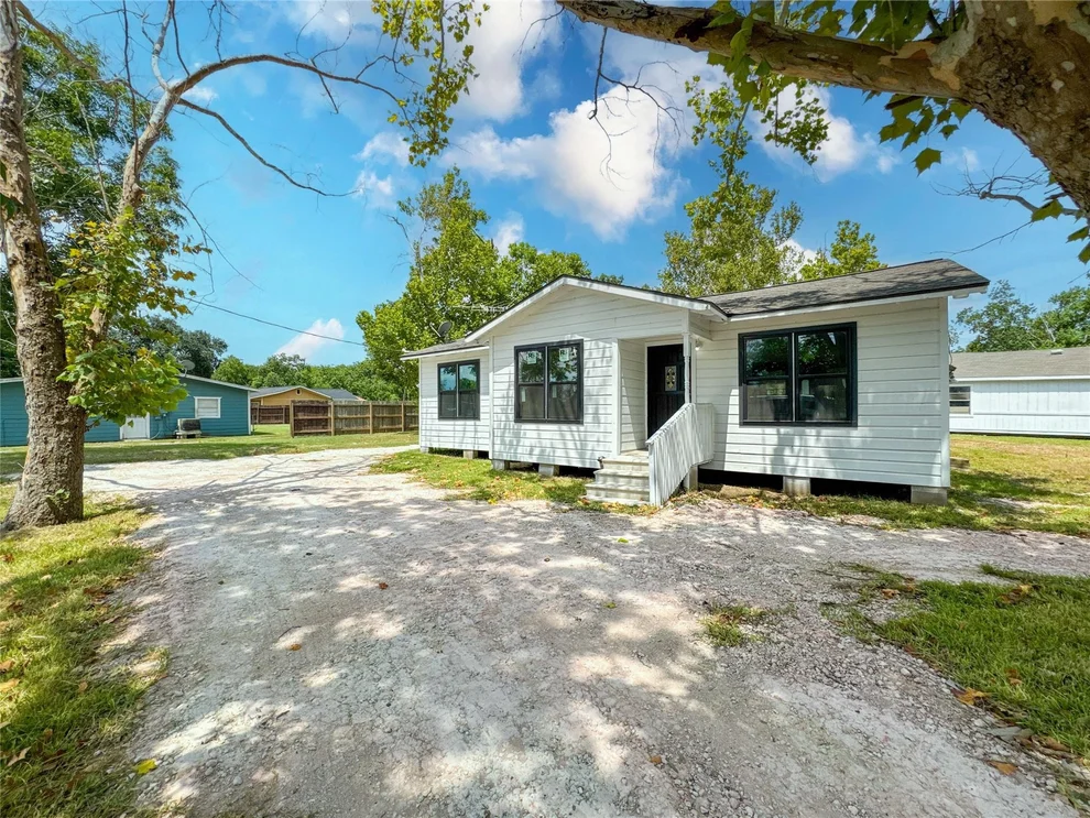 Unit for sale at 1170 County Road 284, Alvin, TX 77511