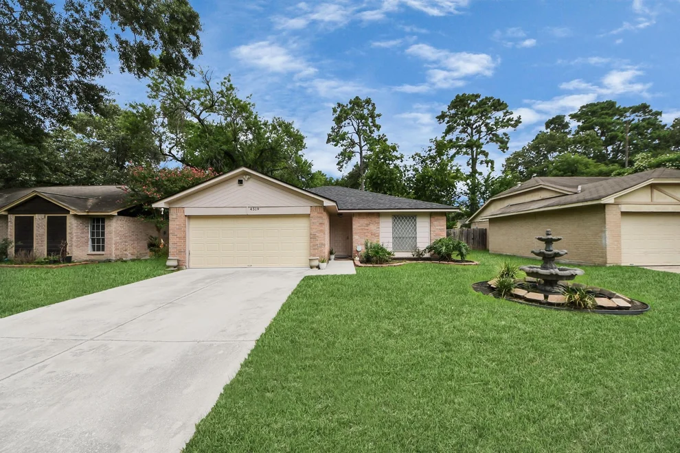 Unit for sale at 4519 Towergate Drive, Spring, TX 77373