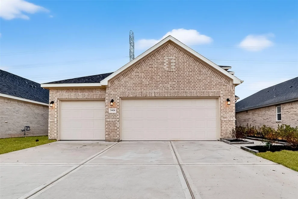 Unit for sale at 3406 Rolling River Drive, Baytown, TX 77521