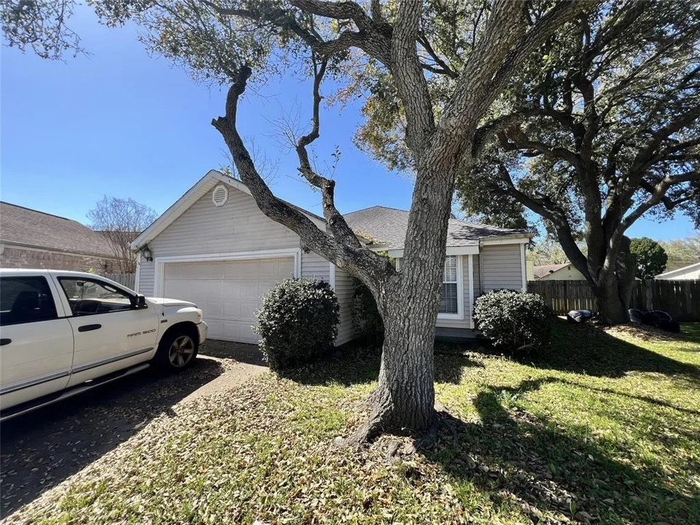Unit for sale at 11643 Twinridge Lane, Houston, TX 77099